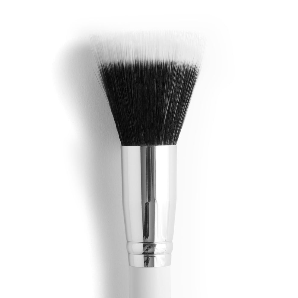 Blending Makeup Brush in White | Colourpop